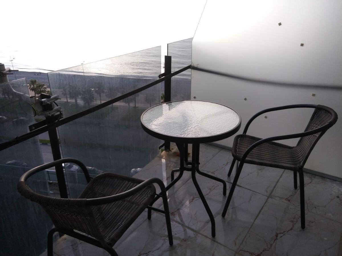 Apartment On The Back Sea Батуми Экстерьер фото