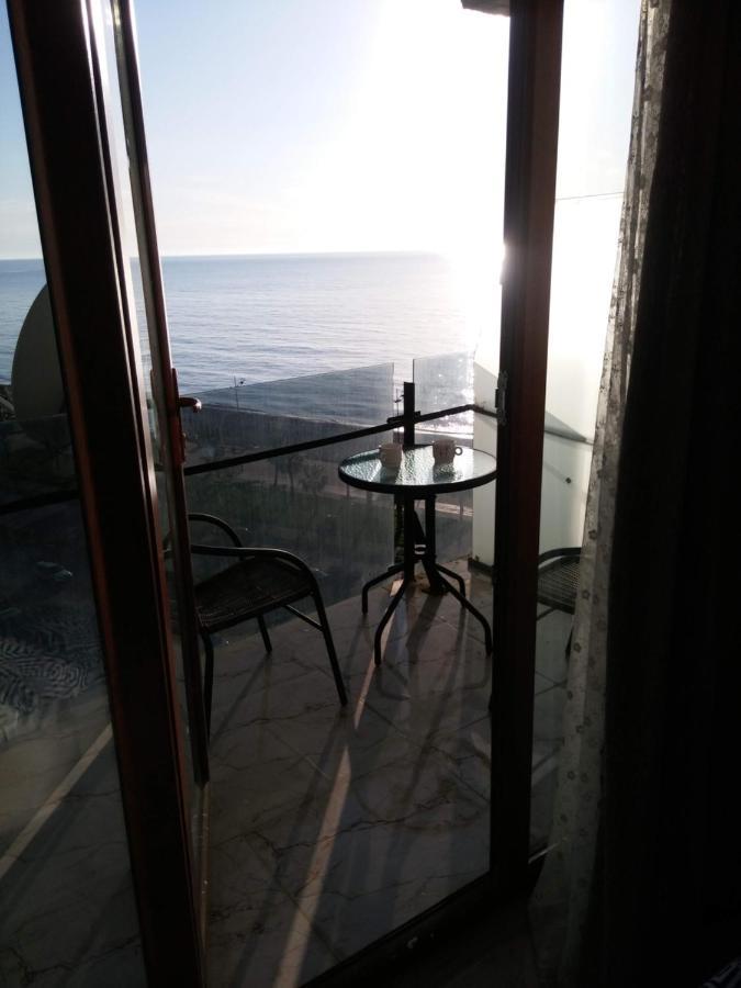 Apartment On The Back Sea Батуми Экстерьер фото