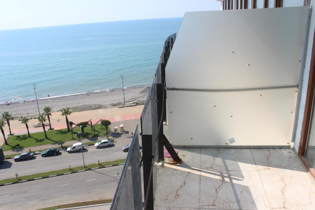 Apartment On The Back Sea Батуми Экстерьер фото