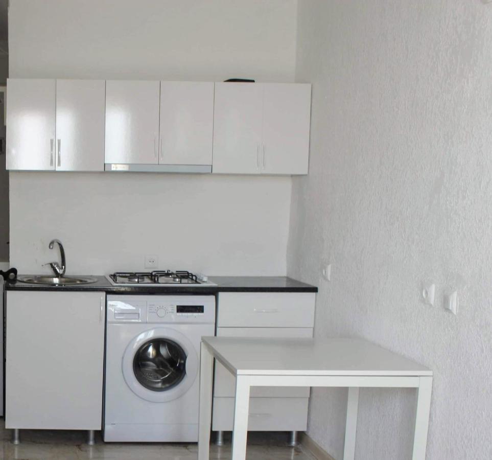 Apartment On The Back Sea Батуми Экстерьер фото