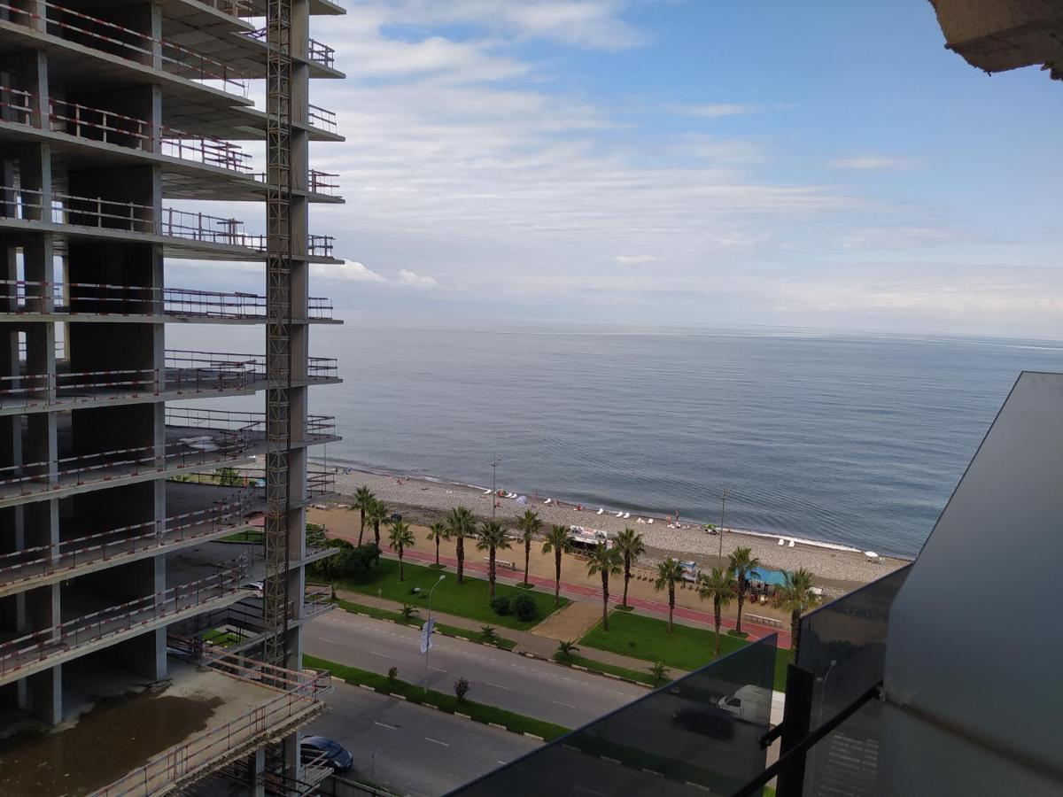 Apartment On The Back Sea Батуми Экстерьер фото
